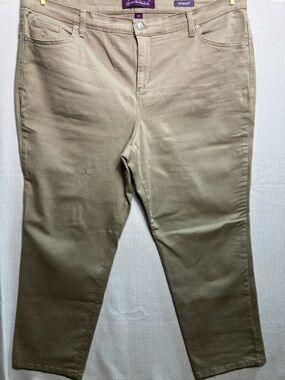 Gloria Vanderbilt Men’s Chinos in Khaki